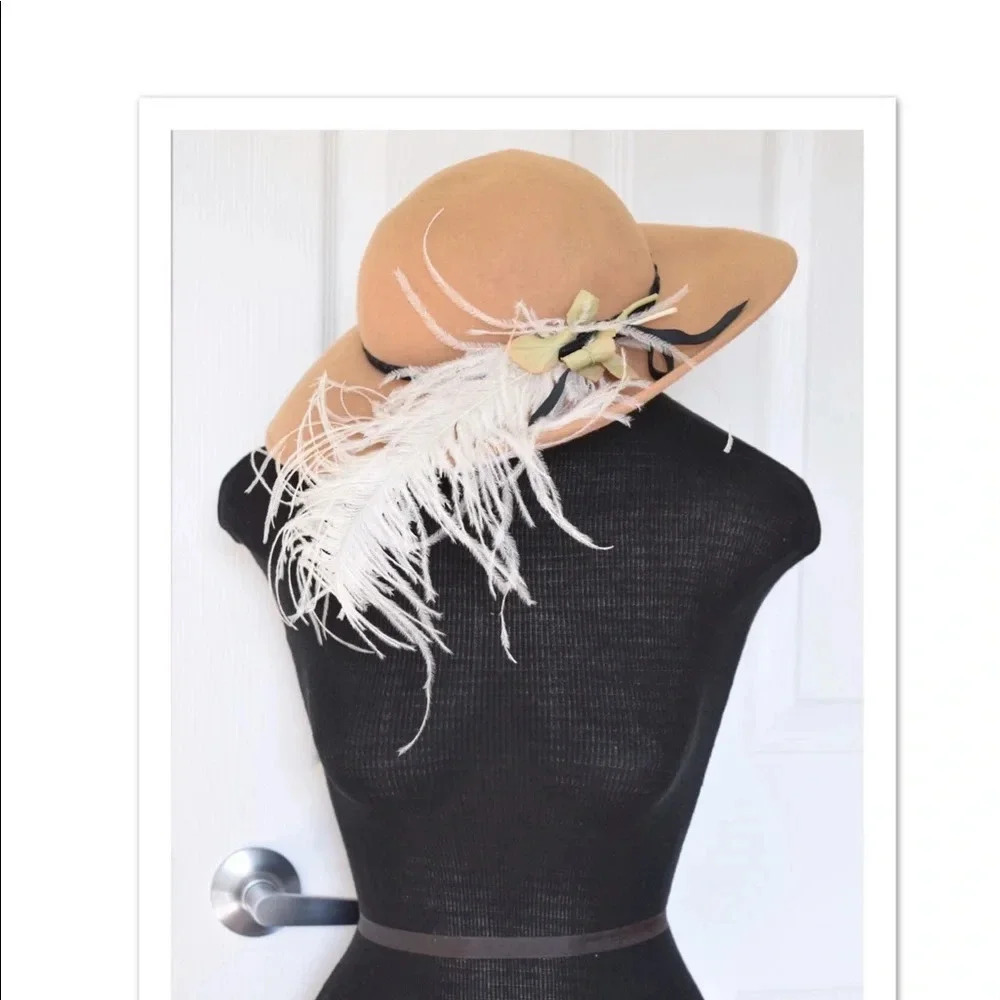 Beautiful Importina wool hat